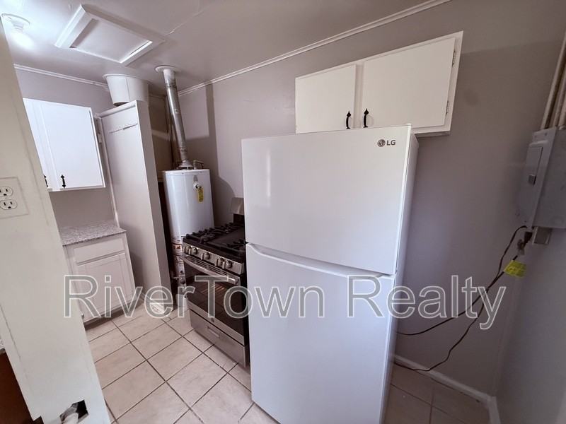 3300 Baskin St - Photo 4 of 8
