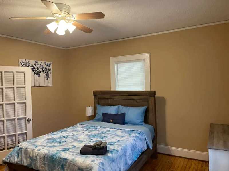 314 Hillandale St Ne - Photo 5 of 10