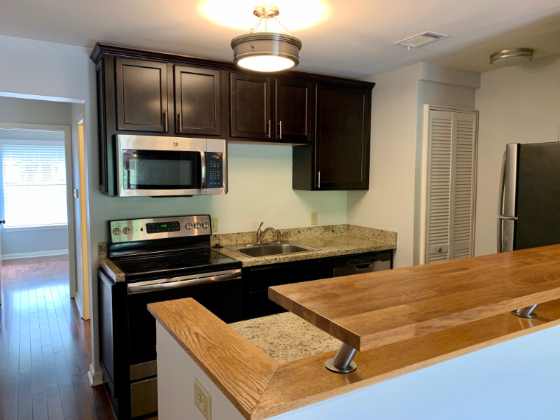 518 E 7th St #26 - Photo 3 of 8