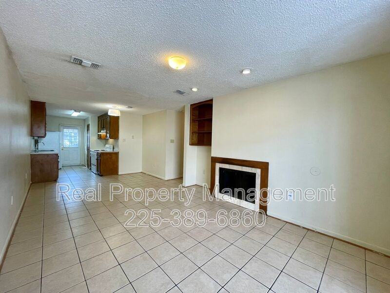 10642 Stanley Aubin Ln #C - Photo 5 of 12