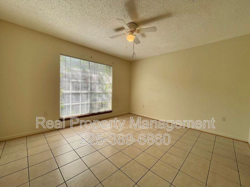 10642 Stanley Aubin Ln #C - Photo 6 of 12