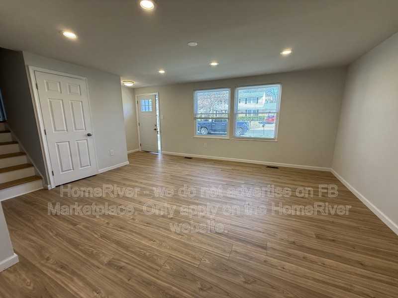 125 N Garfield Rd - Photo 2 of 18