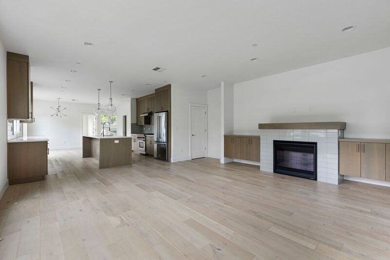 2220 Se Lambert St - Photo 6 of 26