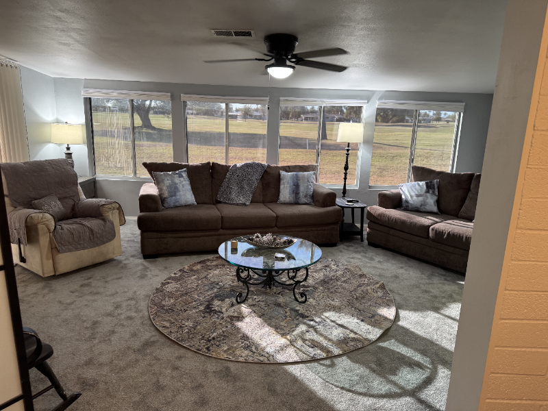 10022 W Lakeview Cir N