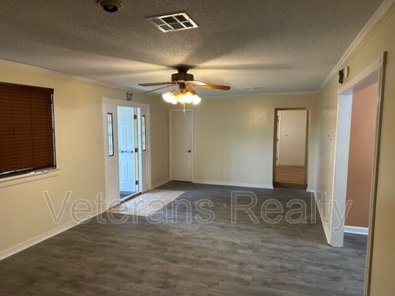 19136 Pineville Rd - Photo 7 of 21