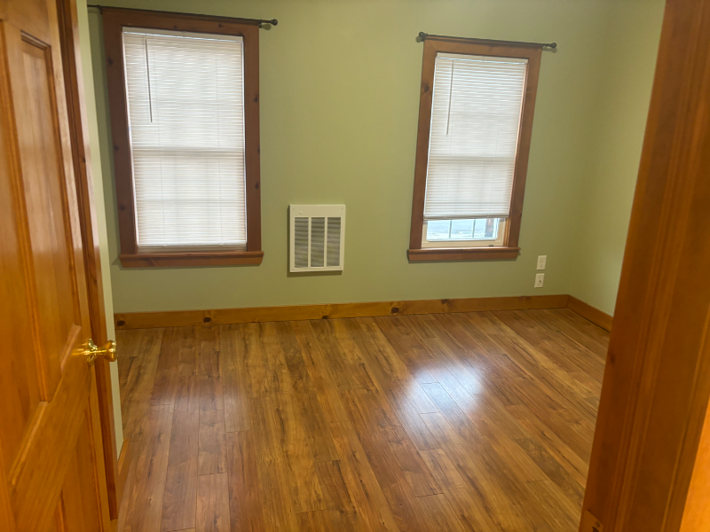 355 Ny #3 - Photo 4 of 5