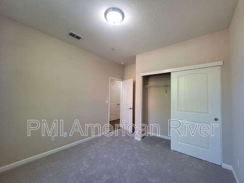 2356 Wharton Ln - Photo 7 of 21