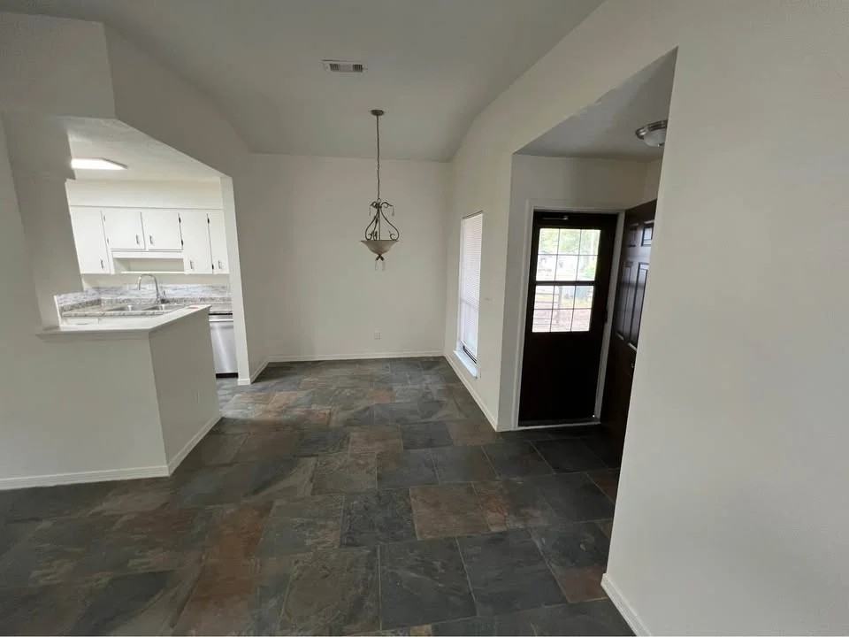 8341 Country Walk Dr #A - Photo 5 of 10