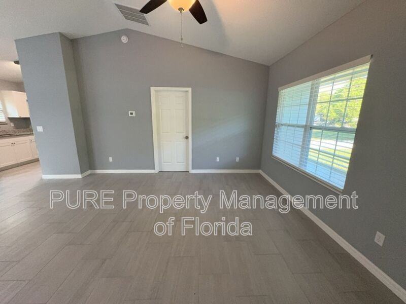 20024 Sw Beach Blvd - Photo 3 of 50