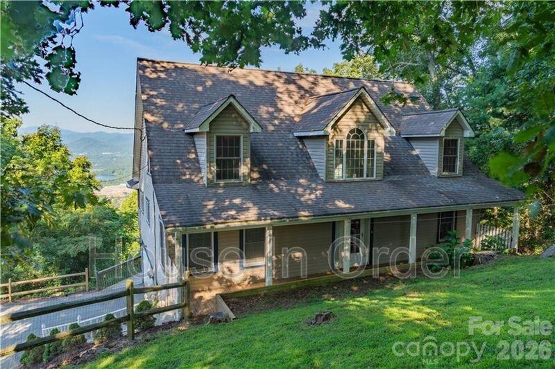 40 Crestwood Dr - Photo 2 of 30