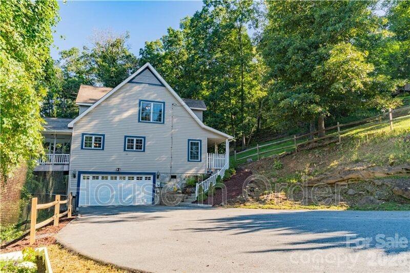 40 Crestwood Dr - Photo 3 of 30