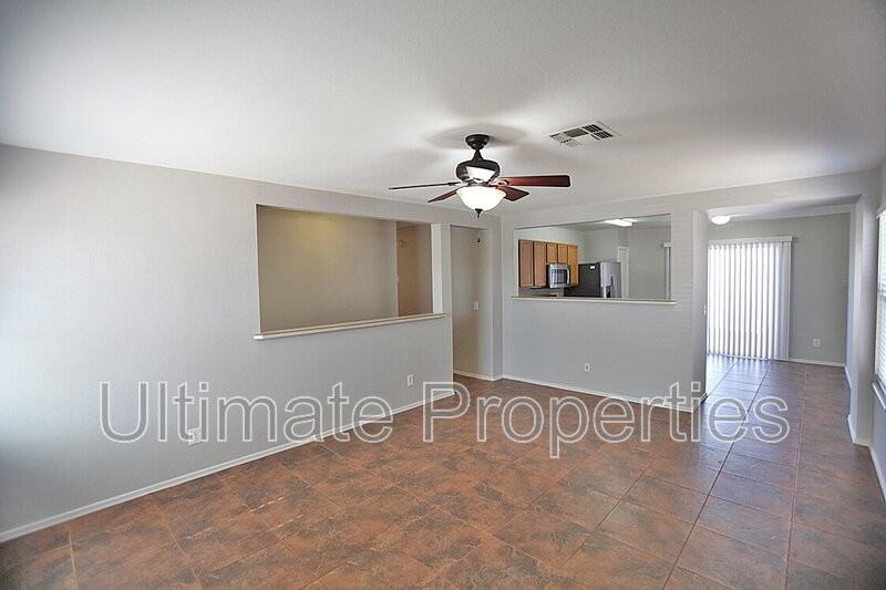 11530 W Larkspur Rd - Photo 2 of 17