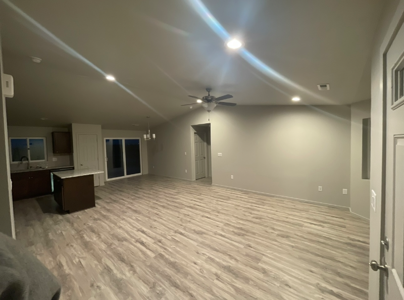 815 E Mt Baker St - Photo 2 of 7