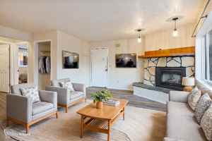 featured image of 11429 Heritage Ct #4