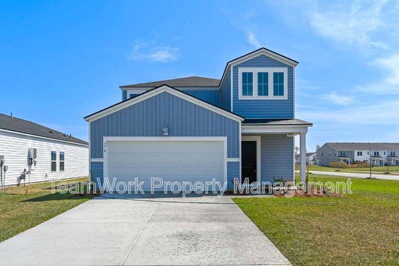 376 Tiliwa St - Photo 2 of 34