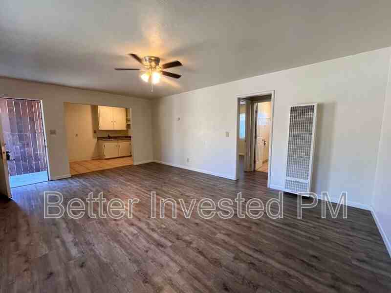 212 Ford St #5 - Photo 3 of 9