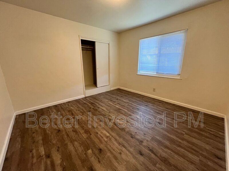 212 Ford St #5 - Photo 5 of 9