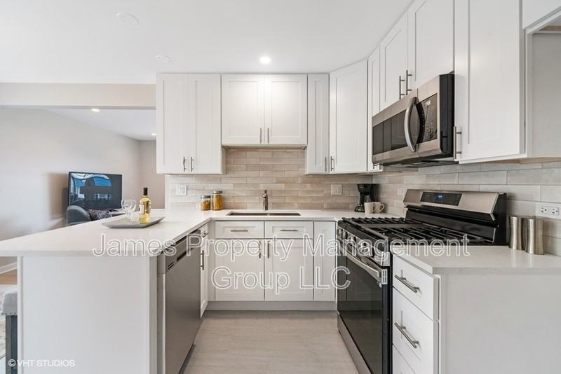 6047 N Northwest Hwy - Photo 4 of 12