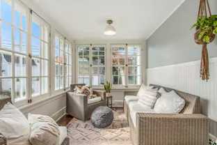 512 Woodlawn Ave - Photo 1 of 1