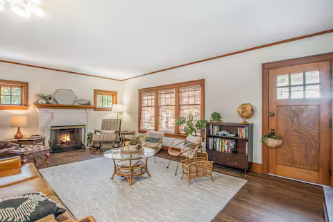 512 Woodlawn Ave - Photo 2 of 18