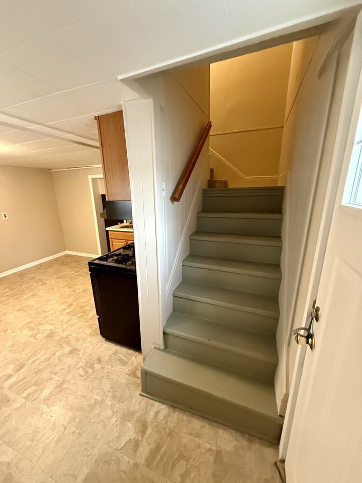 99 Anderson St #1 - Photo 7 of 9