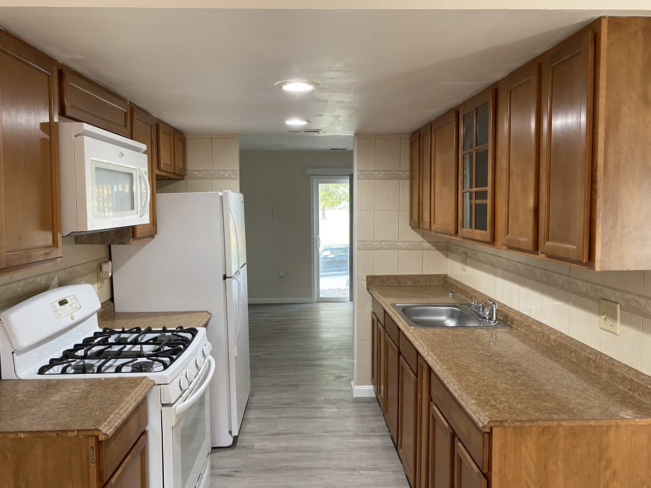 6415 Lamplighter Rdg - Photo 3 of 6