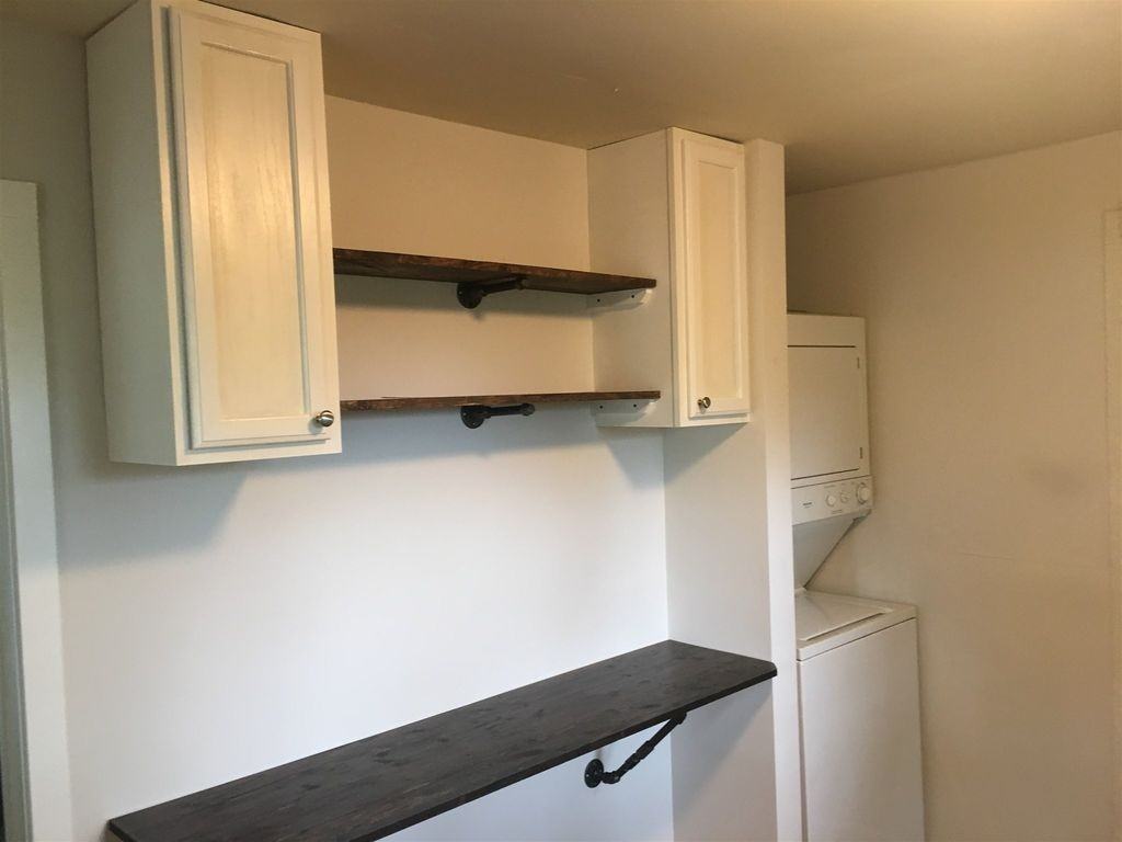 313 17th St - Photo 6 of 10