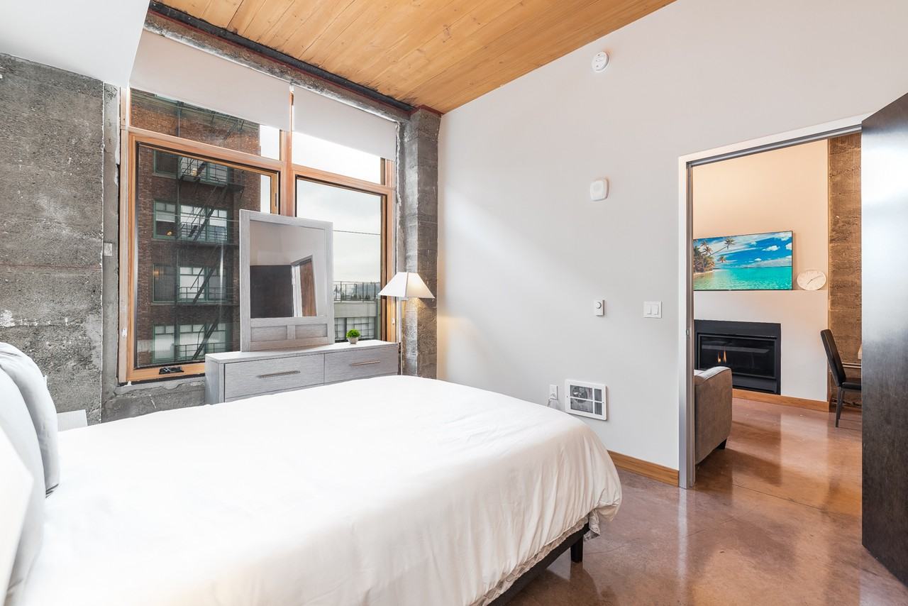 2120 Commerce St #210 - Photo 5 of 26