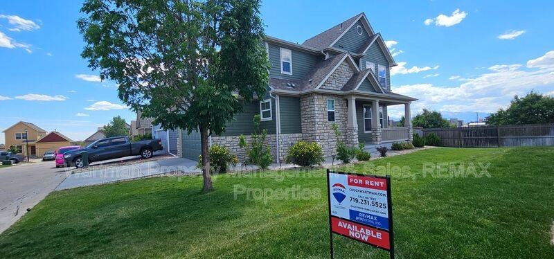 7558 Soane Grv - Photo 2 of 42