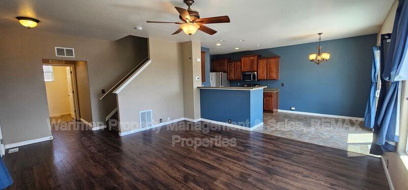 7558 Soane Grv - Photo 4 of 42