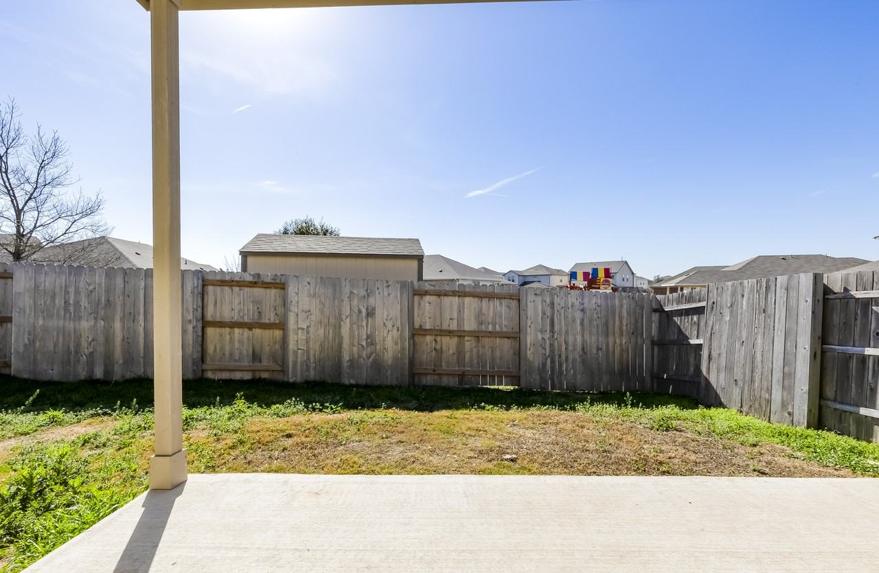 11617 Amber Stream Ln - Photo 4 of 4