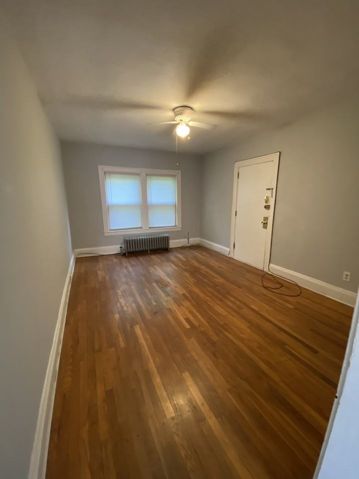 2588 Mayfield Rd #9 - Photo 5 of 6