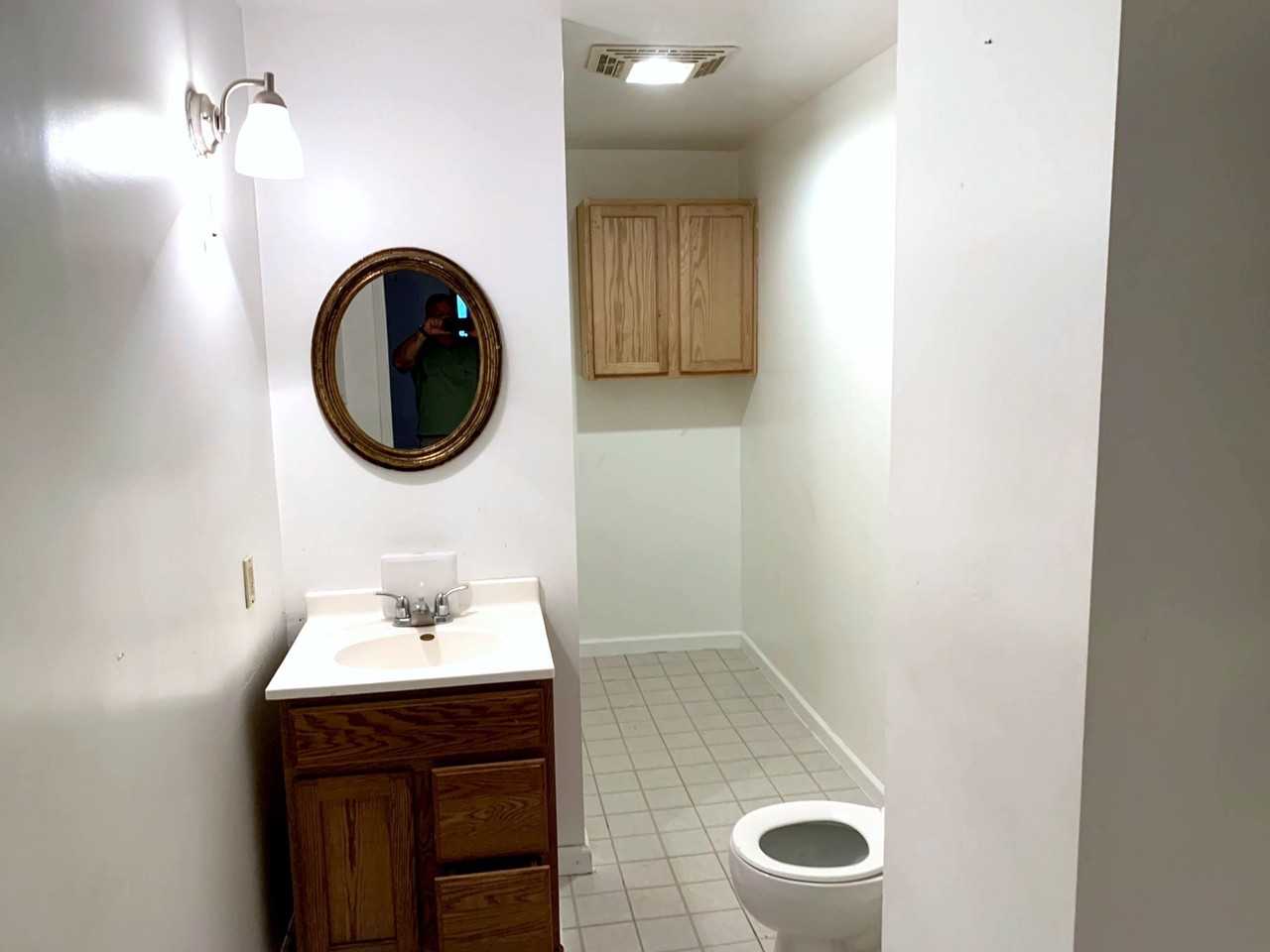 4010 K Dr S #B - Photo 2 of 5