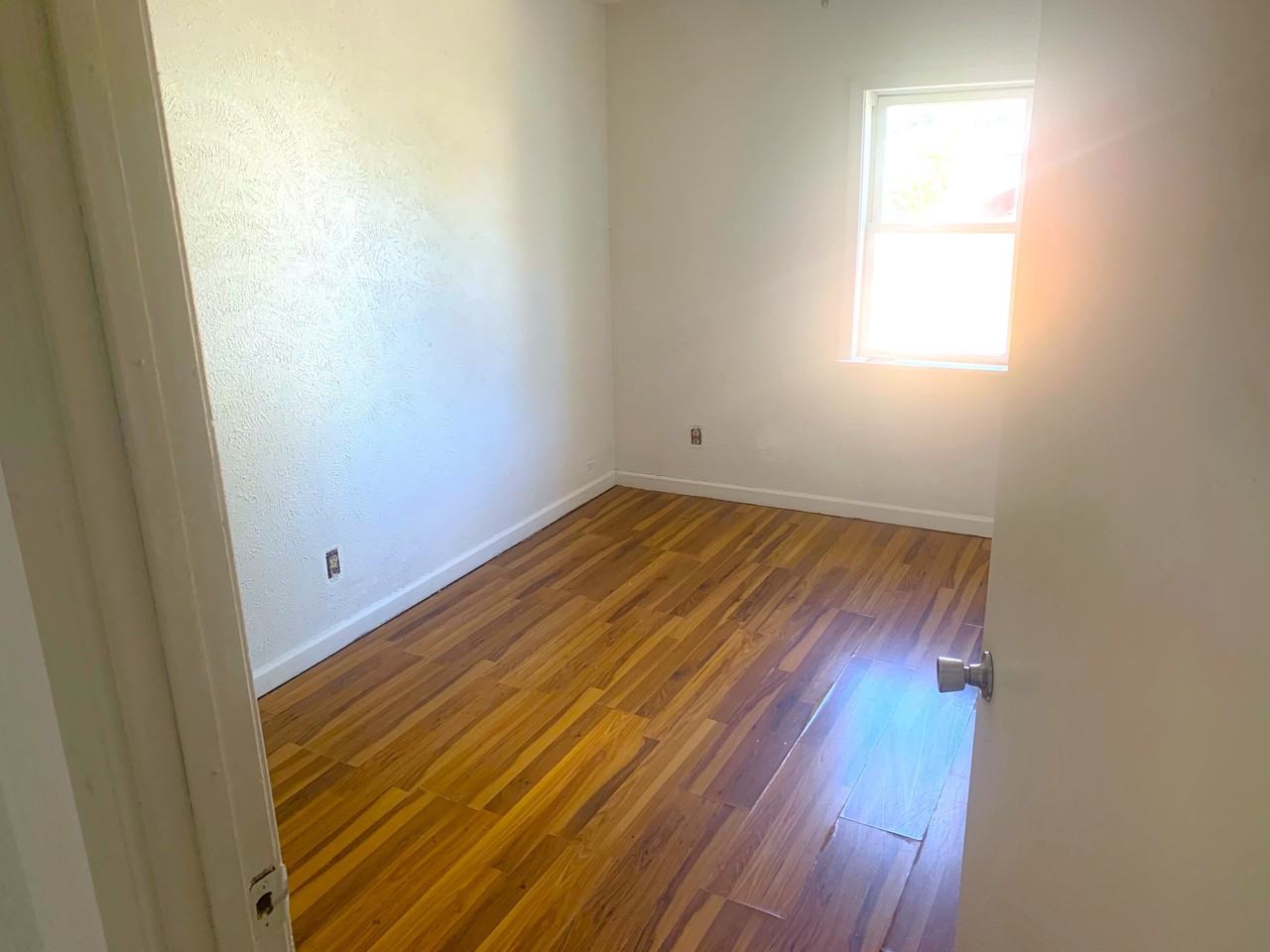 4010 K Dr S #B - Photo 4 of 5