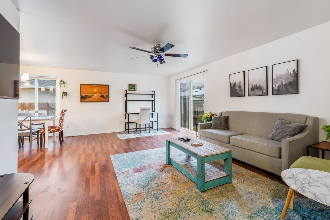 2141 S Sheridan Ave - Photo 6 of 11