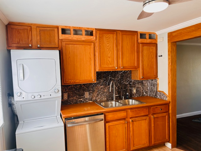 1665 Pierce St #2 - Photo 3 of 24