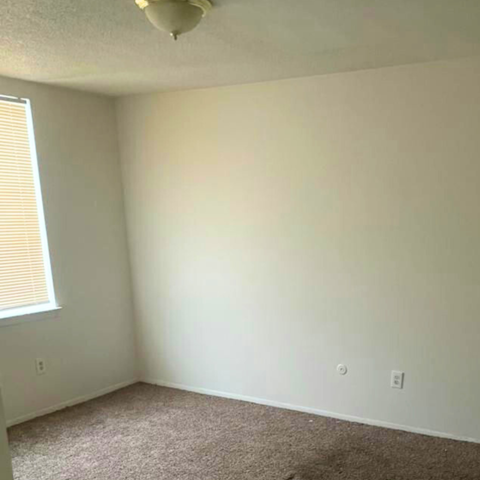 24651 W Mcnichols Rd #101 - Photo 6 of 6