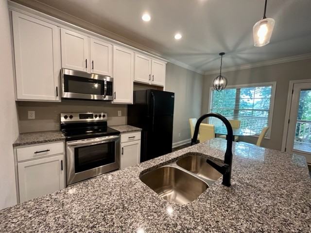 2850 Windsor Trace Ct - Photo 4 of 13