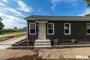 featured image of 801 5th Ave #1