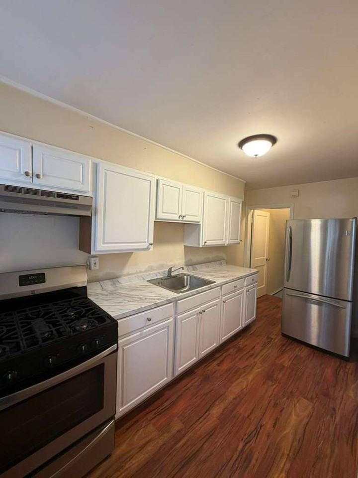 4408 Eldone Rd - Photo 3 of 15