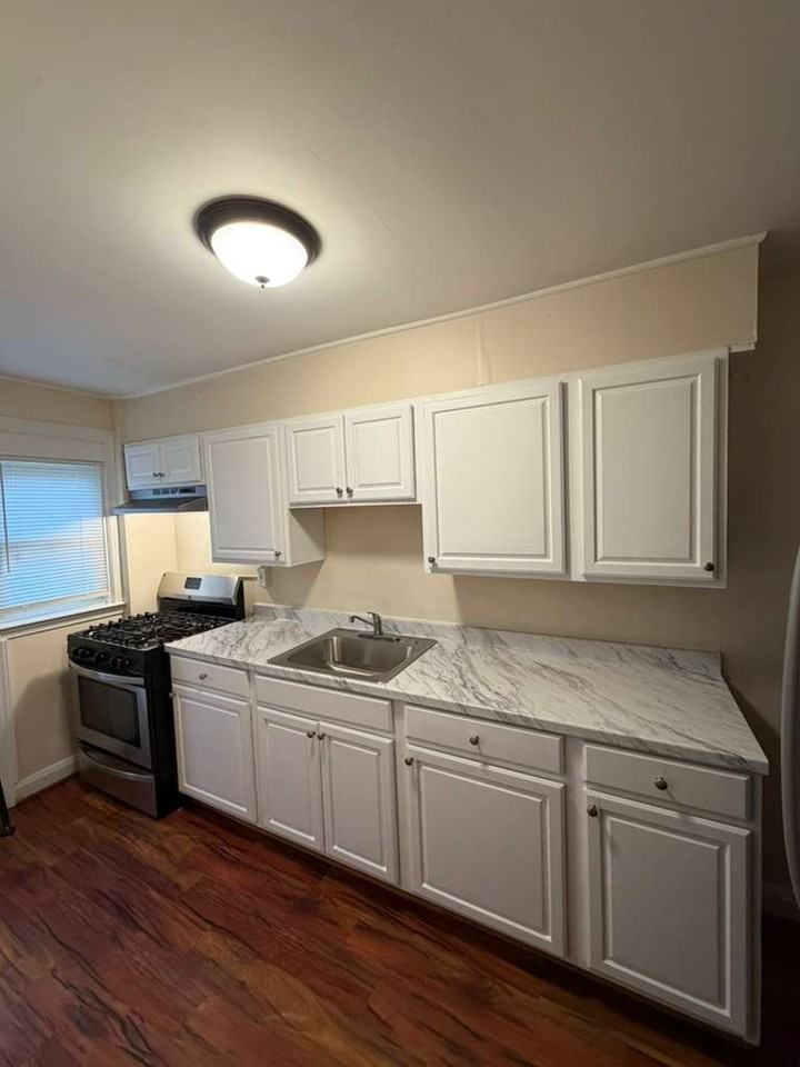 4408 Eldone Rd - Photo 4 of 15