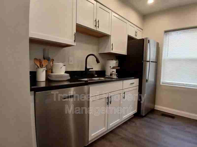 2725 Campbell St #2725-1NE - Photo 7 of 36