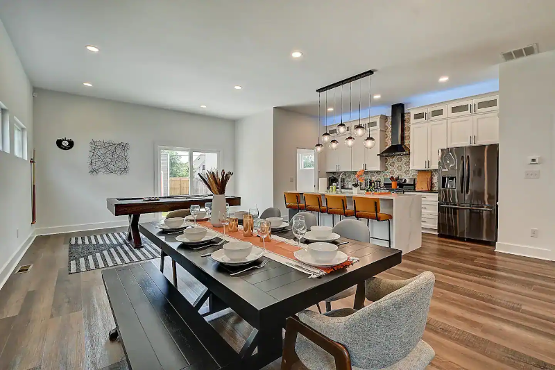 1029 Saint Peter St - Photo 3 of 19