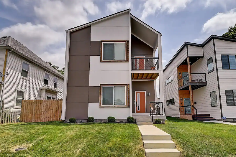 1029 Saint Peter St - Photo 6 of 19