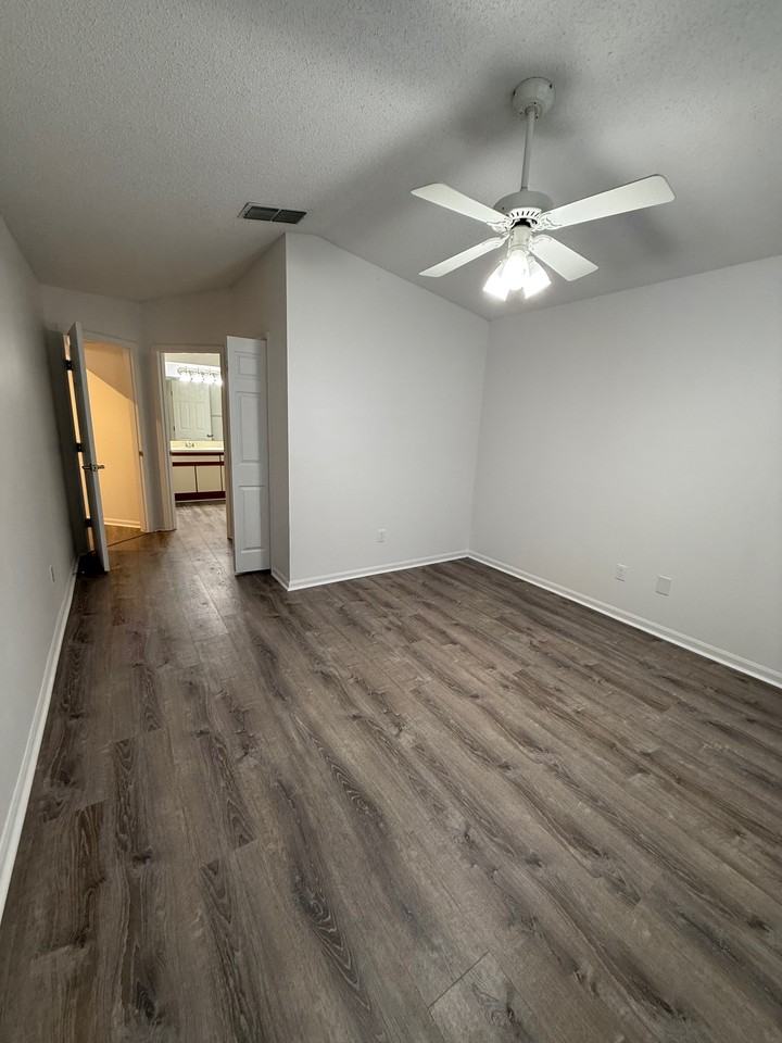 1814 Windsor Oak Dr - Photo 6 of 13