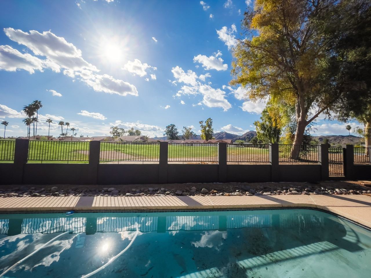 11202 S Shoshoni Dr - Photo 2 of 24