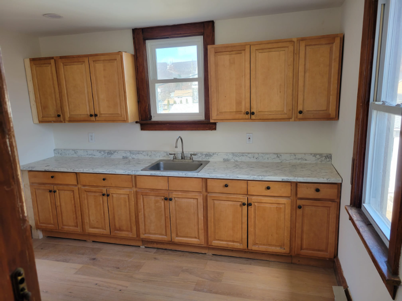 306 Chestnut St - Photo 2 of 13