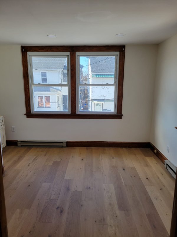 306 Chestnut St - Photo 6 of 13