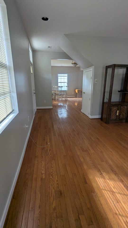 3059 Midlothian Tpke - Photo 3 of 21