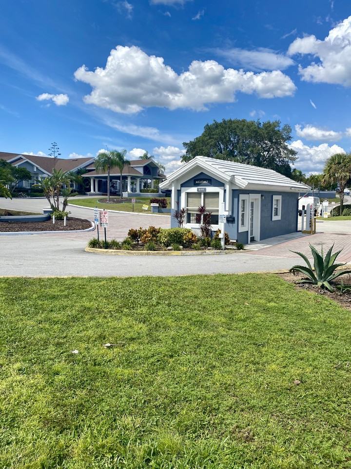 536 Caribbean Dr #A - Photo 4 of 10